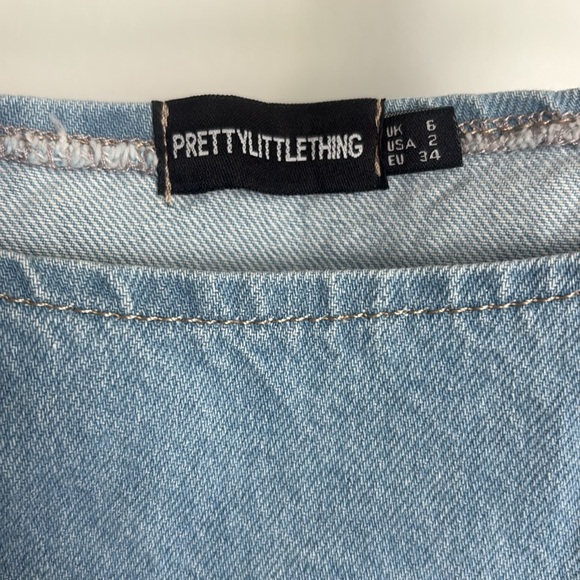 PrettyLittleThing Denim Dress - Picture 2 of 5